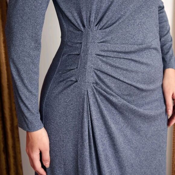 Elegant Blue Long Sleeve Dress - Picture 3 of 6